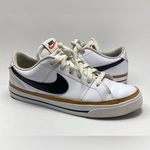 Size 8.5 Nike Men’s Court White Sneakers Leather